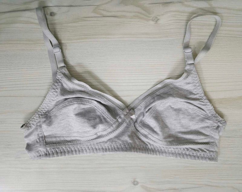 Dressberry Grey Solid Non-wired Bra! 🤺