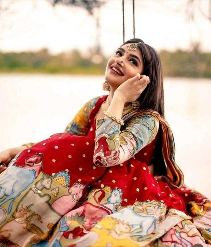 Elegant lehenga choli with dupatta