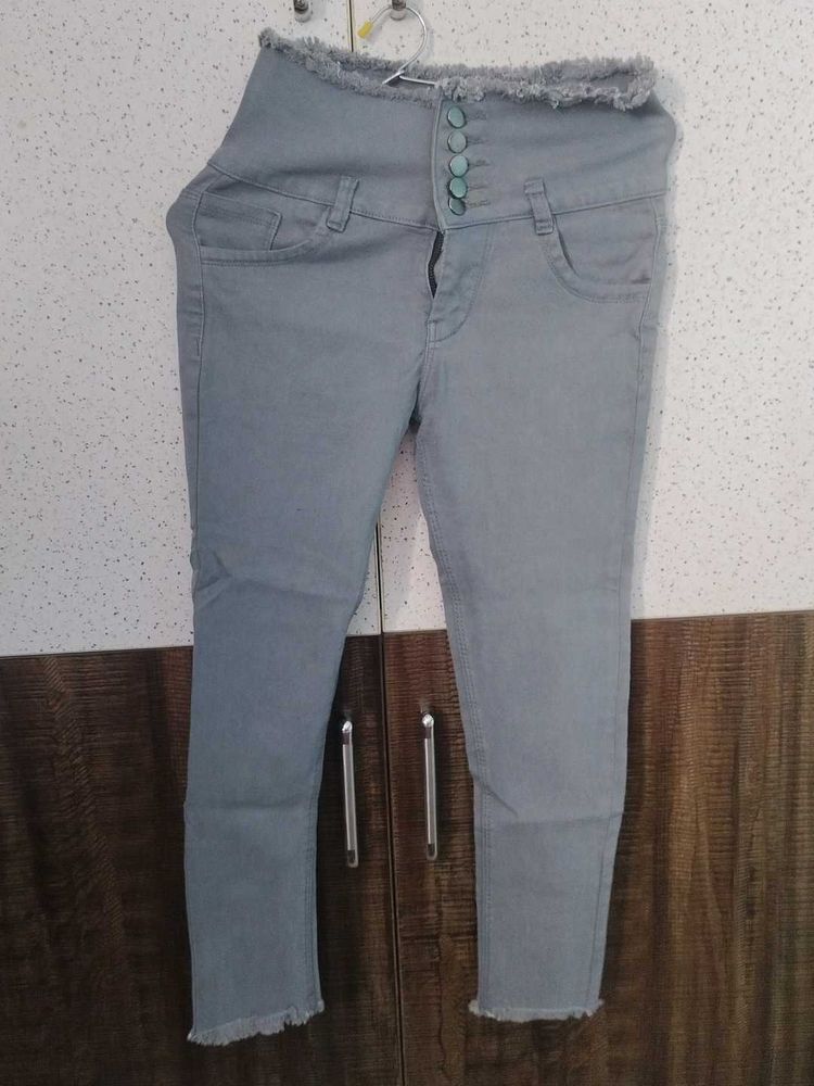 High-Waisted Frayed Hem Jeans