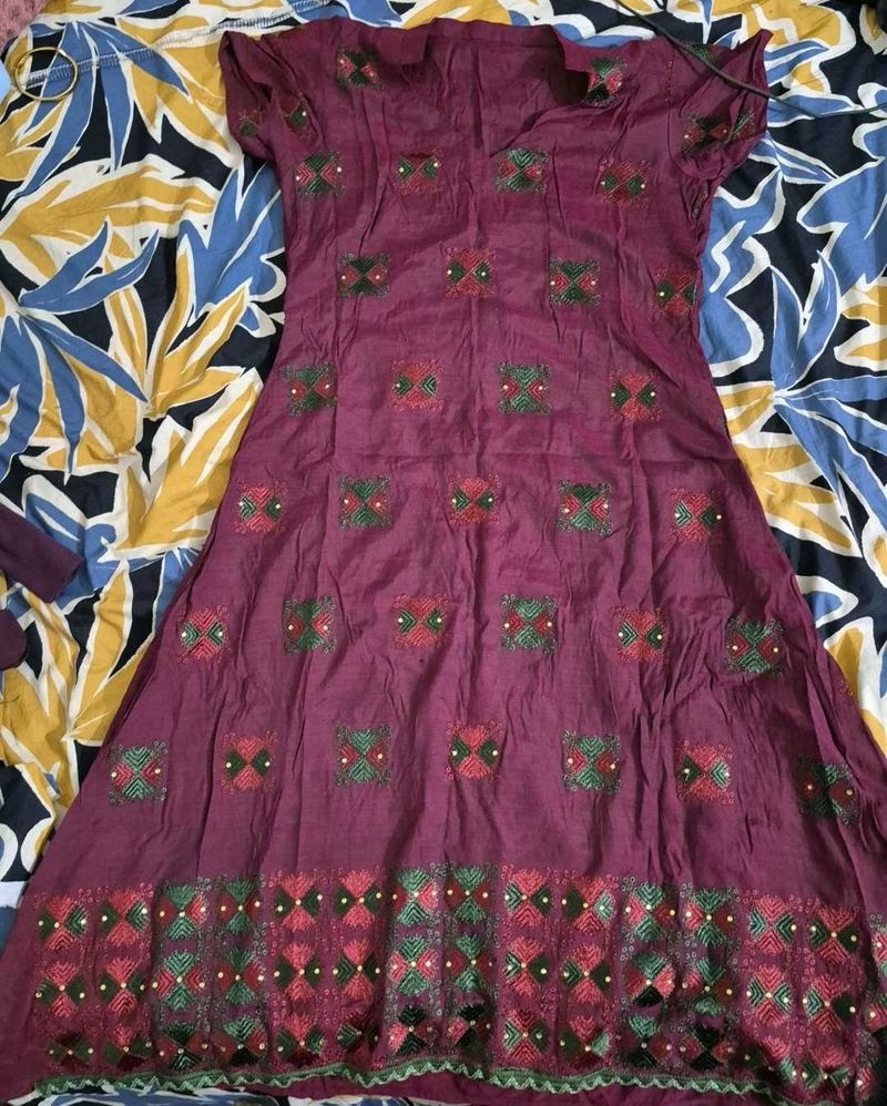 Embroidered Maroon Kurta