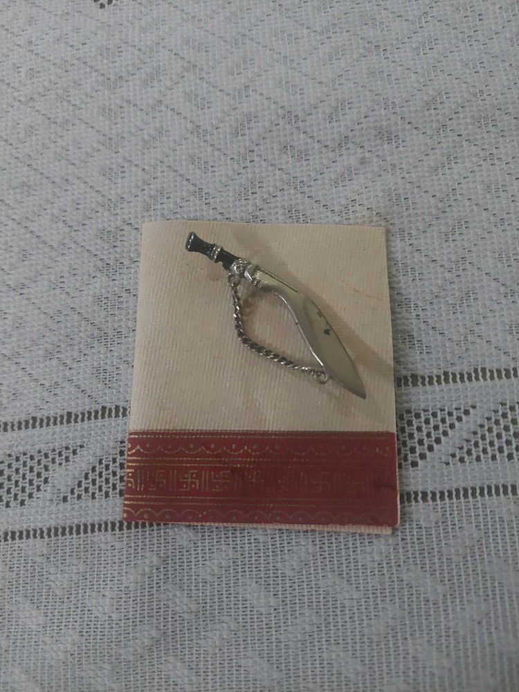Unique Silver coated / Steel Khukuri Brooch