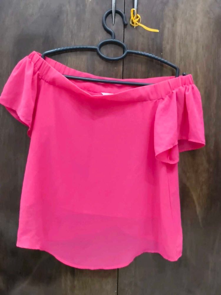 Chic Off-Shoulder Ruffle Top