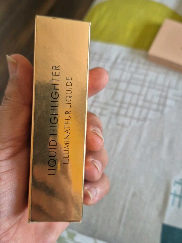 Liquid Highlighter Illuminator
