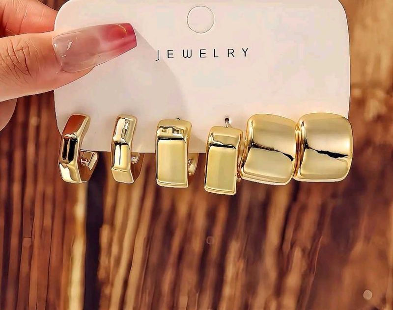 Chunky Gold Hoop Earring Set🌻