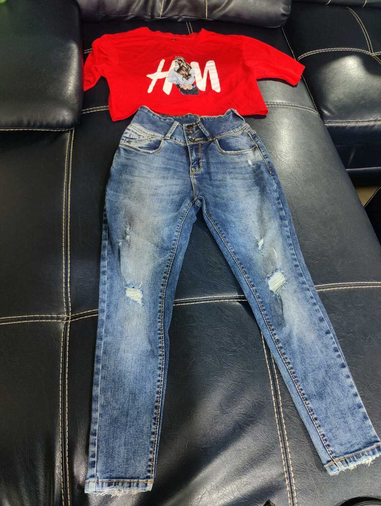Red H&amp;M Graphic Crop Top &amp; Ripped Jeans Set