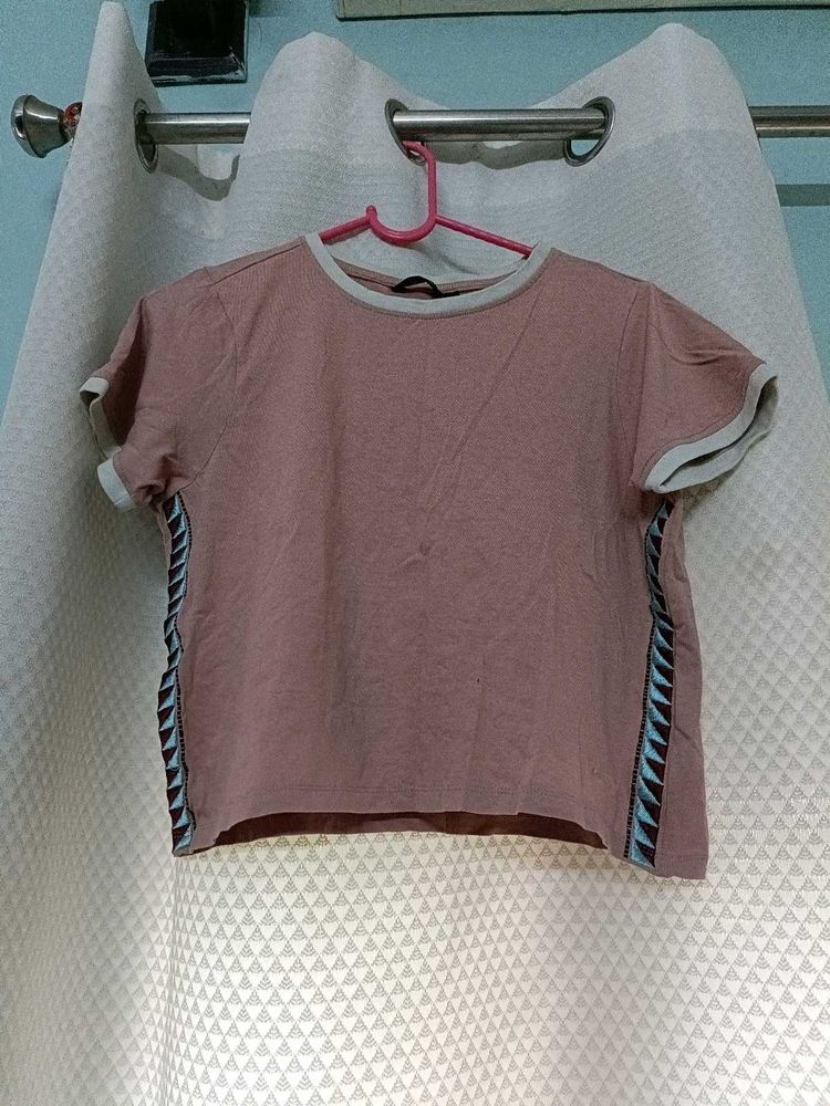 Roadster brand Top