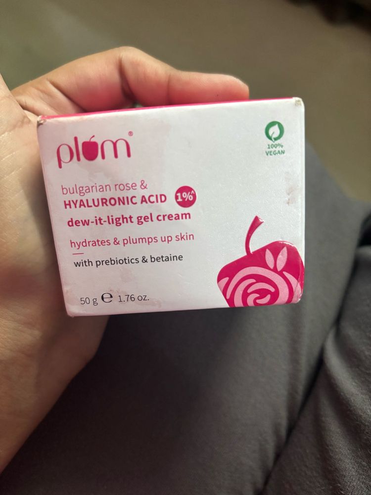 Plum Bulgarian Rose &amp; Hyaluronic Acid Gel Cream