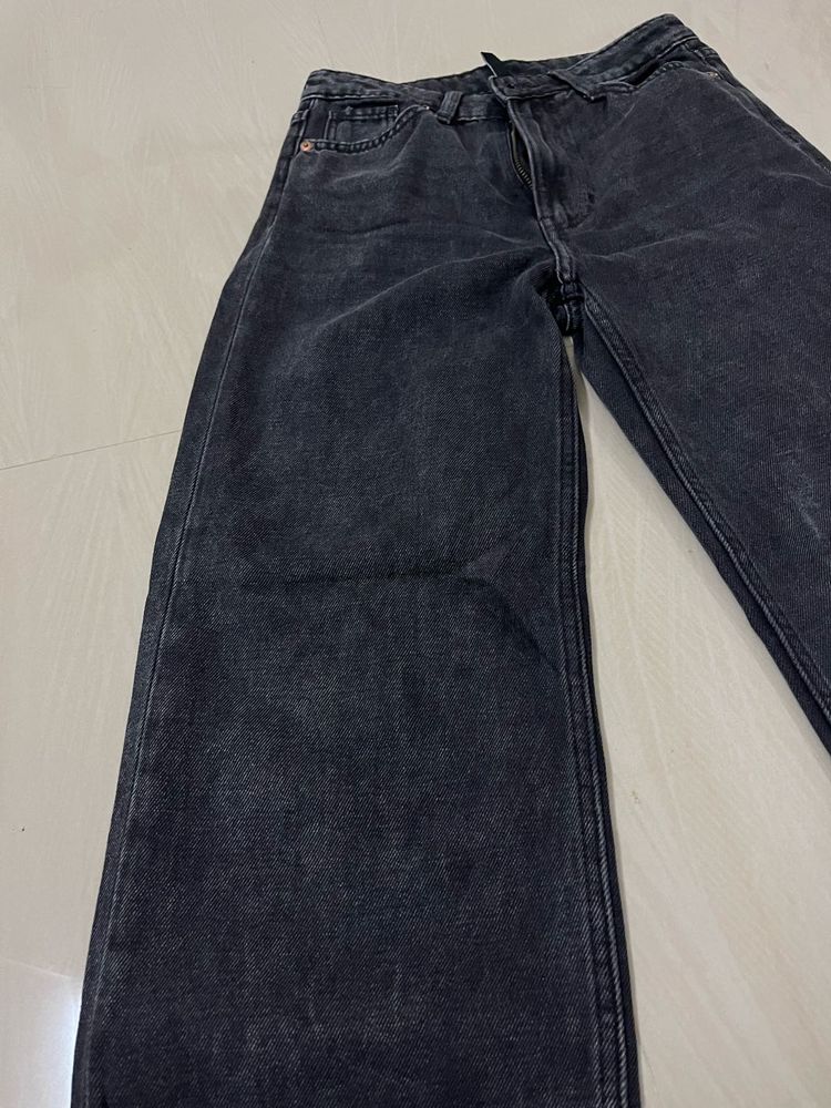 H&amp;M Straight Fit Jeans