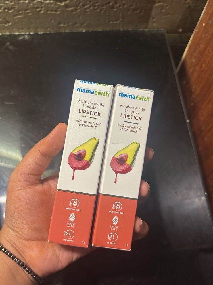 Mama Earth Moisture Matte Lipstick - Set of 2