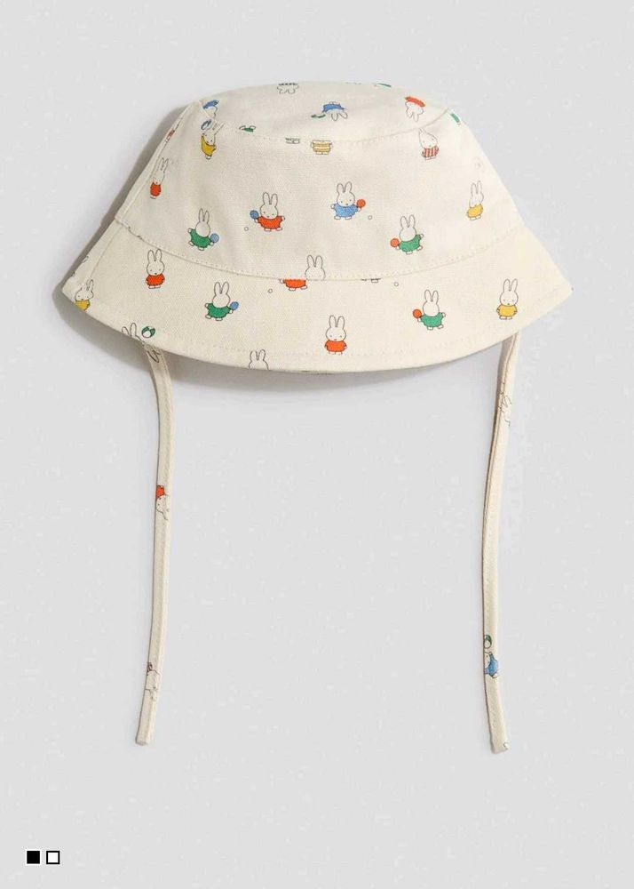 H&amp;M Cute Bunny Print Bucket Hat
