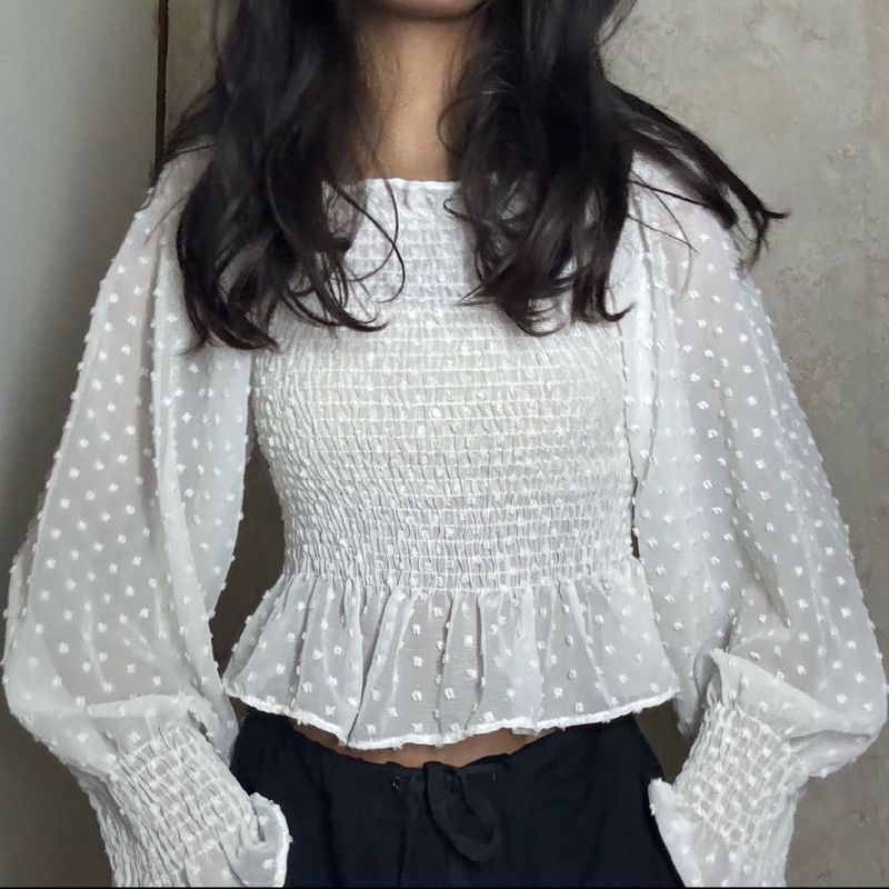 Beautiful Balloon Sleeves Top 💌