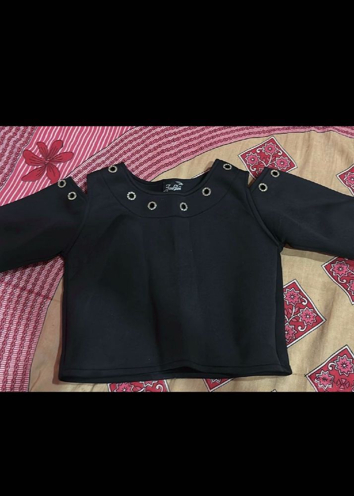 Chic Black Cold Shoulder Top