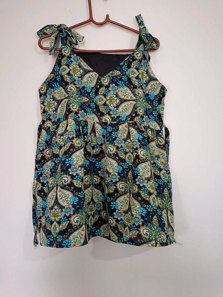 Bohemian Floral Print Sleeveless top