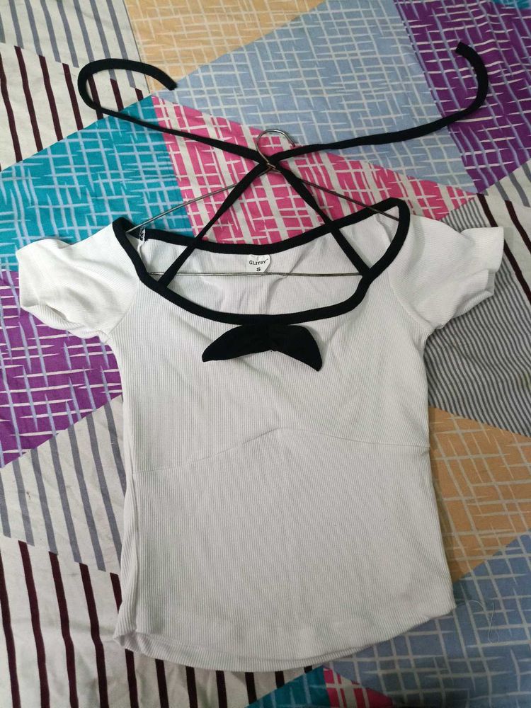 Cute White Ribbed Top with Black Bow