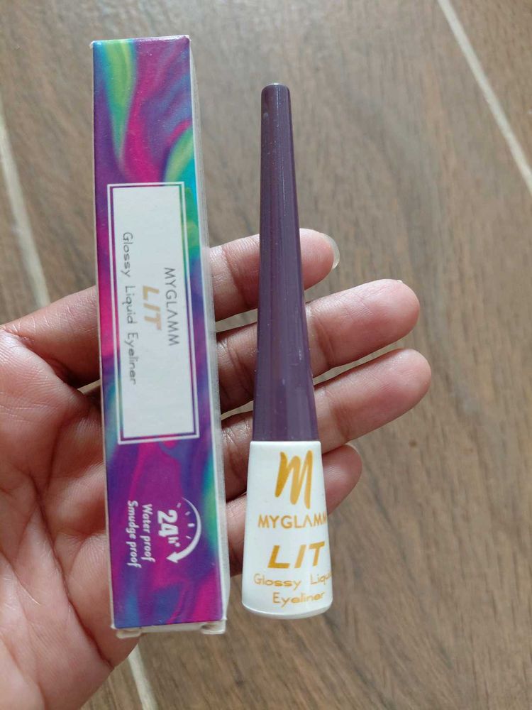 MyGlamm LIT Eyeliner Purple