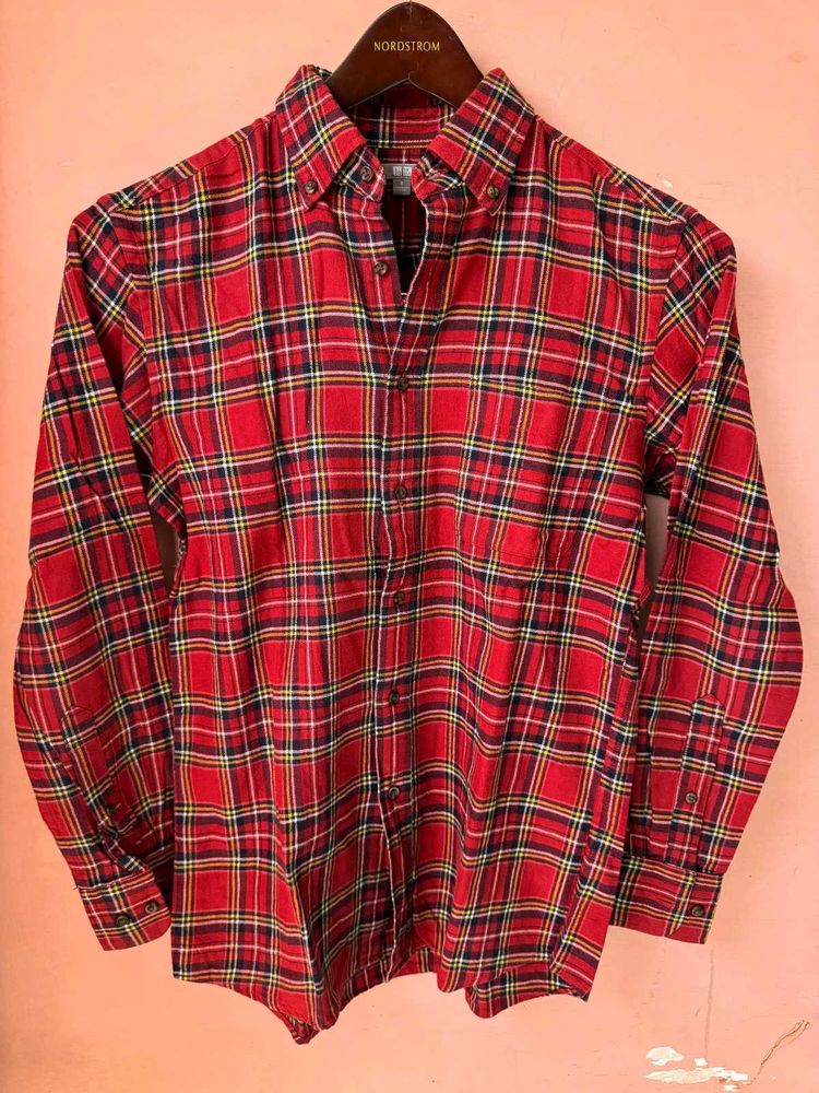 UNIQLO Classic Red Plaid Button-Down Shirt
