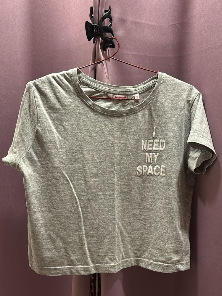 Grey 'Need My Space' Tee