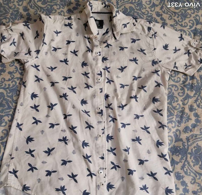 Men's Leaf Print Button-Up Shirt