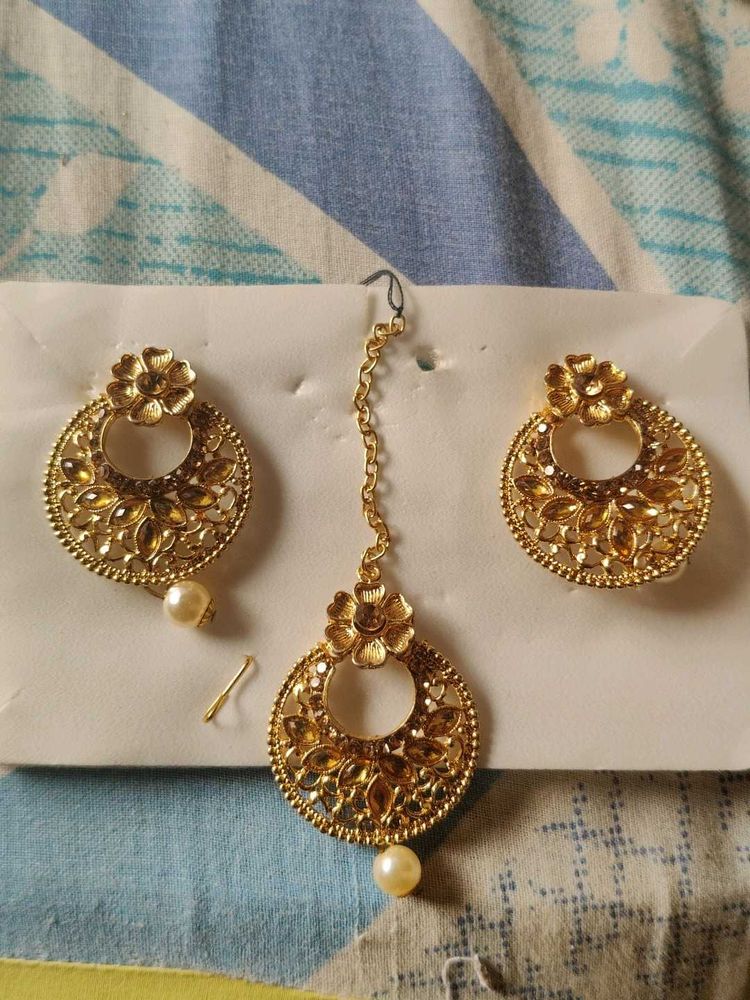 Gold-tone Indian Jewelry Set