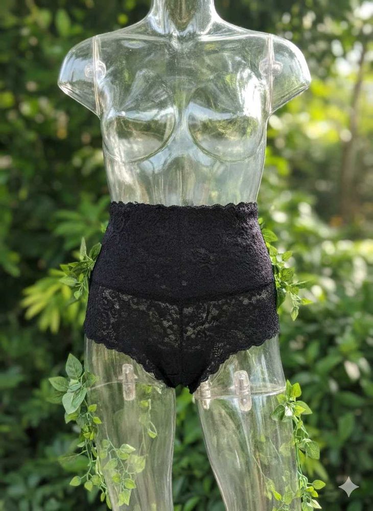 Black Lace High-Waisted Panty💥💥BUY 2 By 160 💥💥