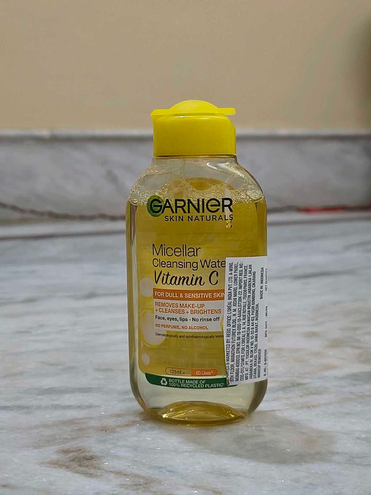 Garnier Micellar Cleansing Water Vitamin C