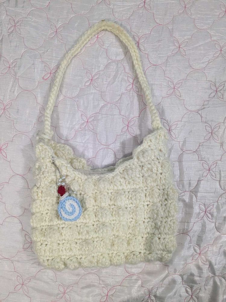 Chunky Knit Crochet Shoulder Bag with keychain
