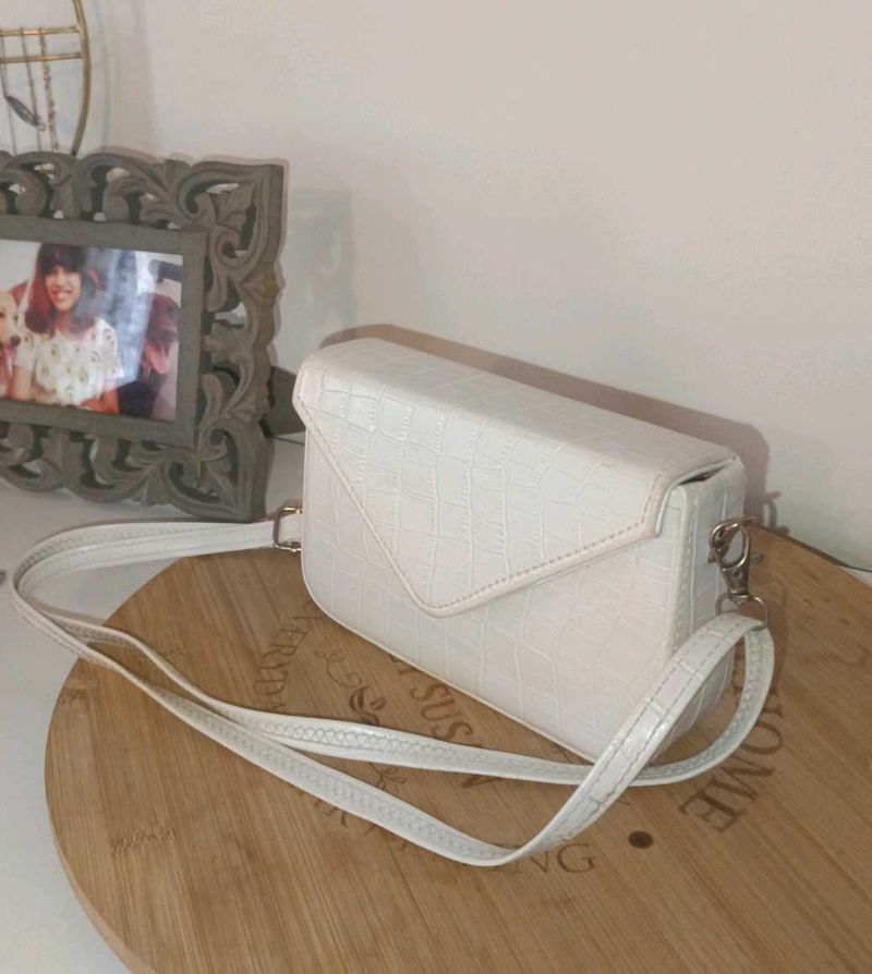 White Croc Embossed Shoulder Bag