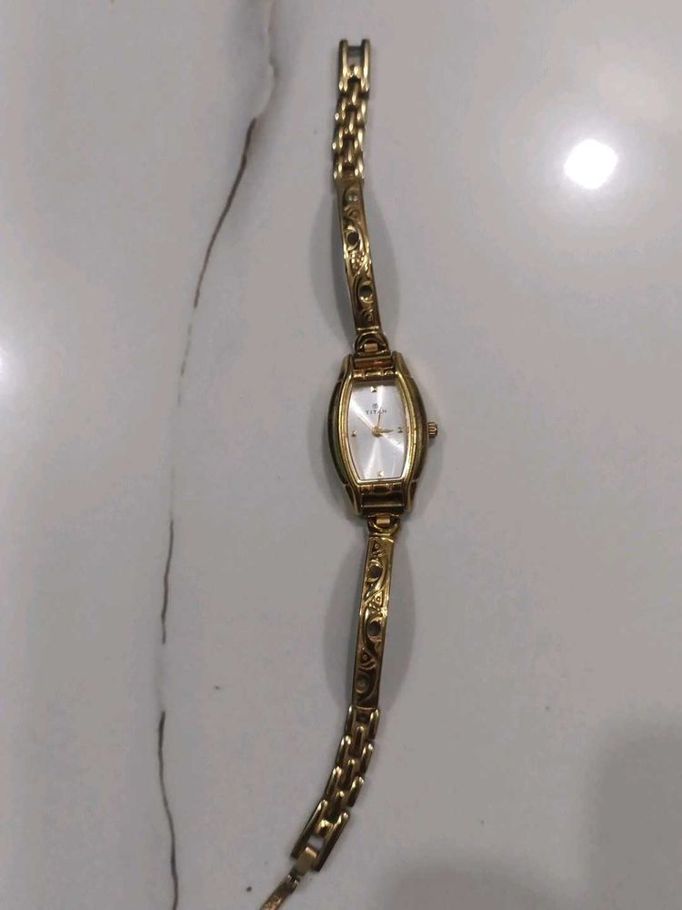 Elegant Gold-Tone Women's Watch