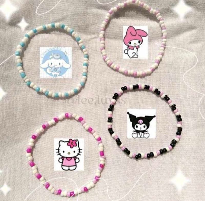 Cute Beaded Bracelets (Set of 4)