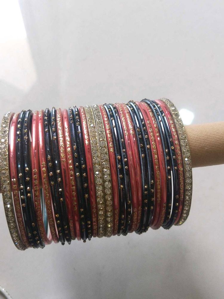 Beautiful Bangle Set