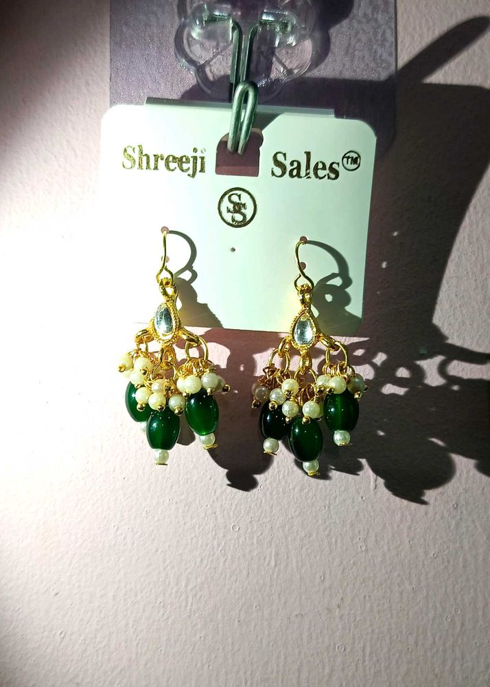 Elegant Green Dangle Earrings