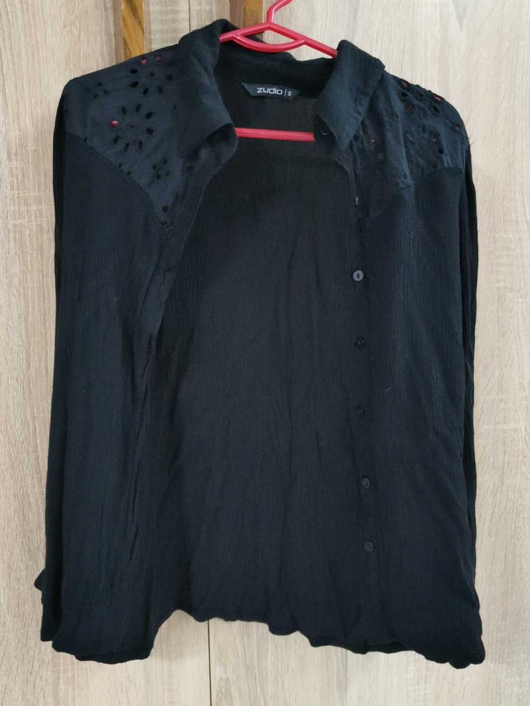 Chic Black Embroidered Long Sleeve Top