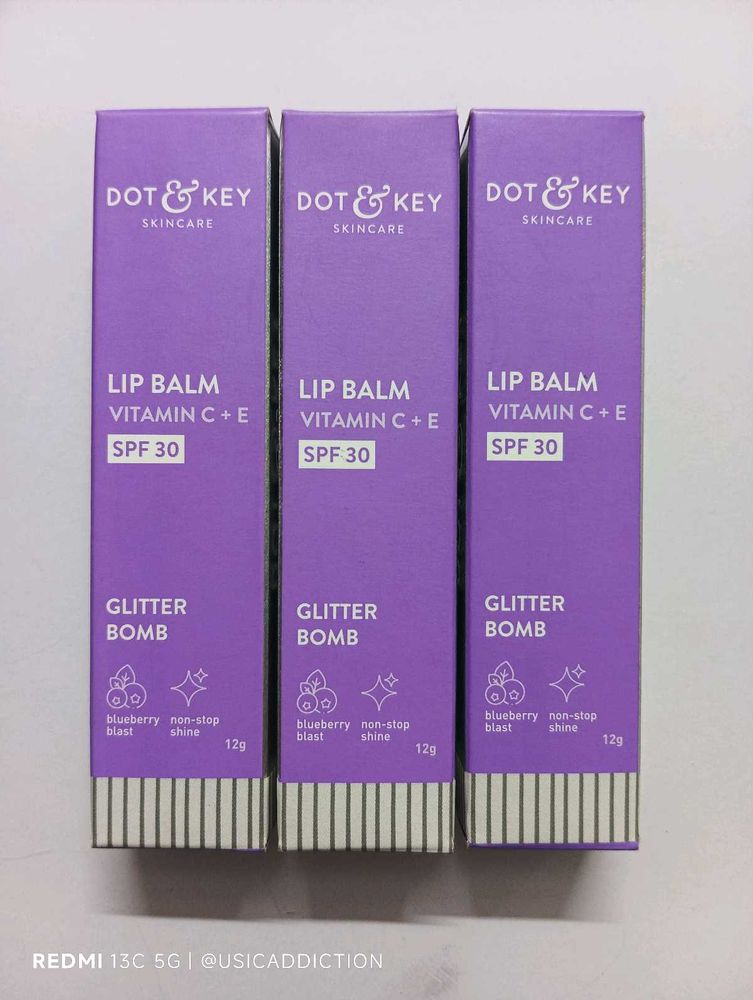 3 pcs lipbalm+lipgloss+blush combo