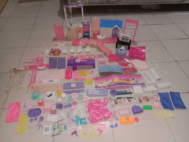 Dollhouse Furniture &amp; Accessories Lot