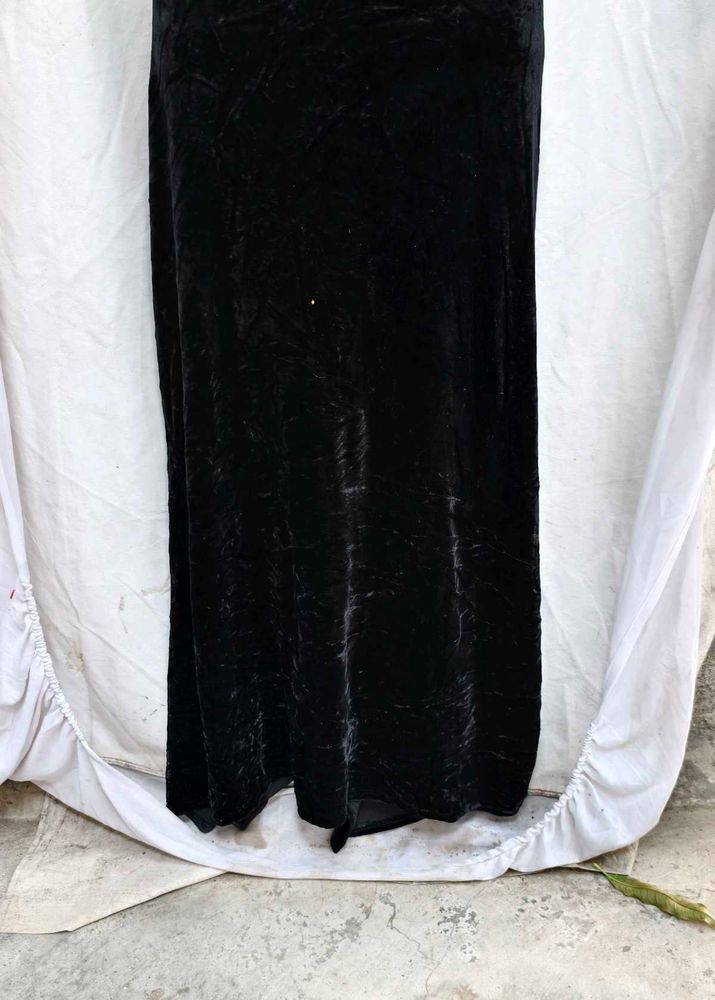 I. Elegant Black Velvet Maxi skirt