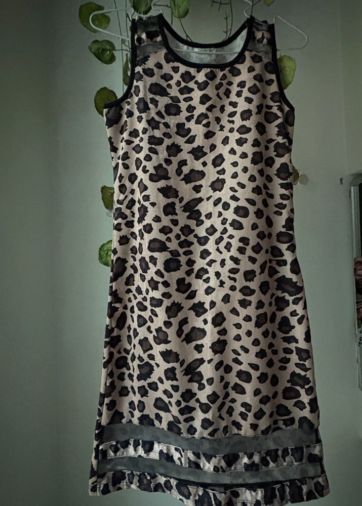Leopard Print Sleeveless Dress party