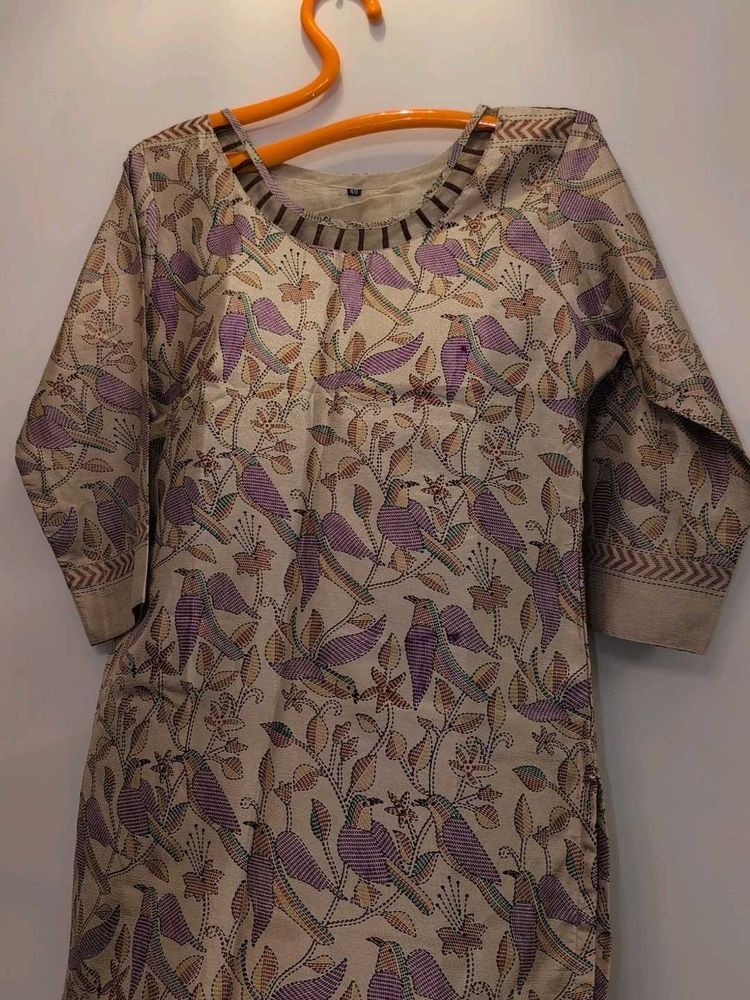 Uniquely crafted elegant &amp; beauty Bird Print Kurta