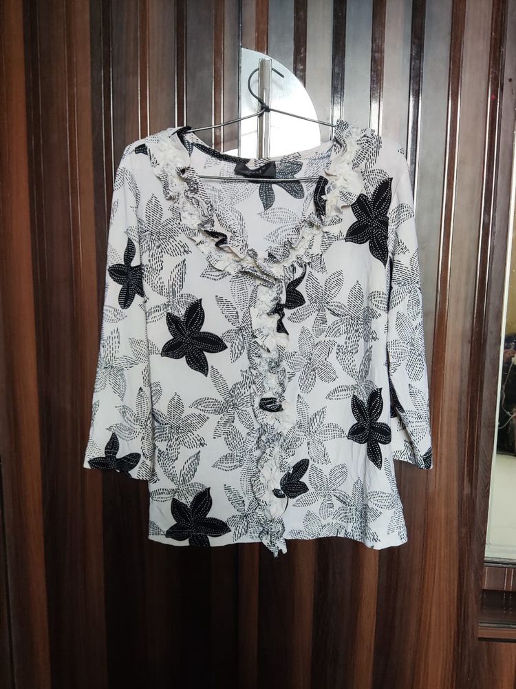 Floral Ruffle Blouse