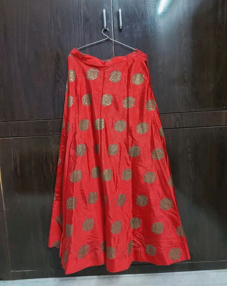 ❤Red golden printed Lehnga with Astar inside.. ❤✨