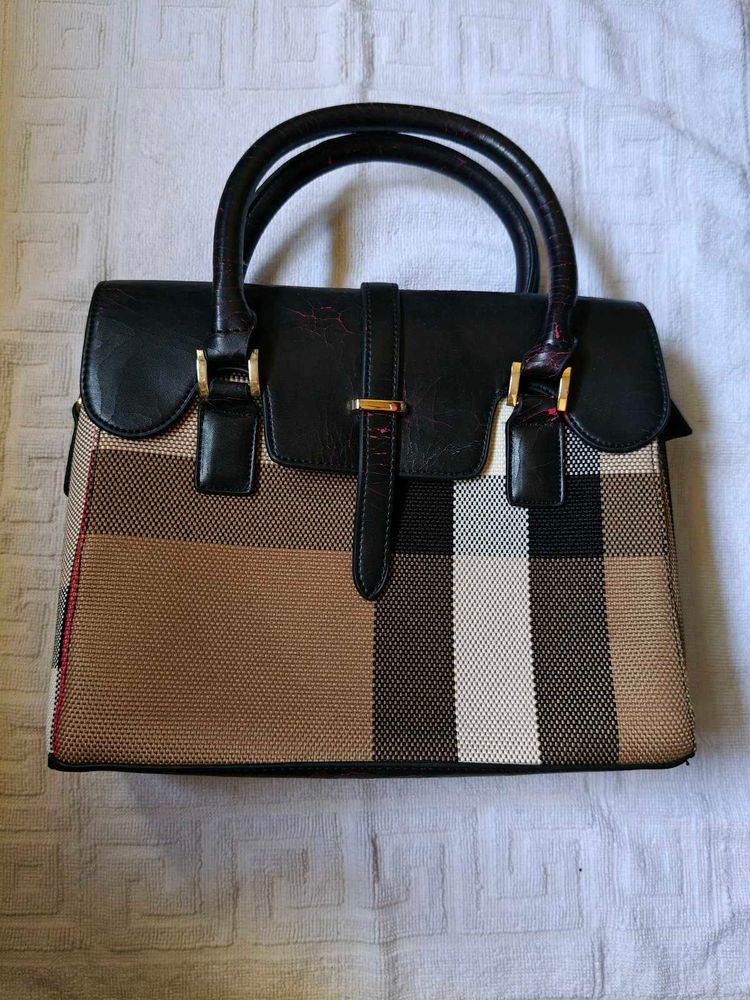 Stylish Plaid Handbag