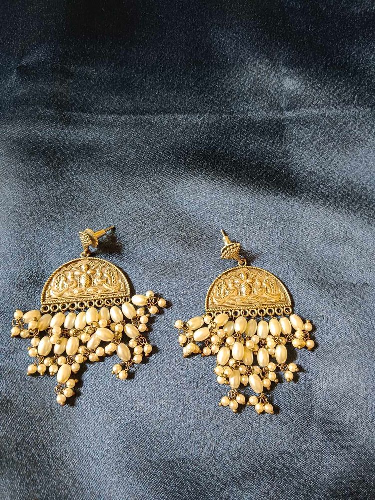 Designer Dangle Earrings with Pearls