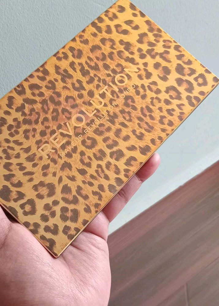 Makeup Revolution London Eyeshadow palette