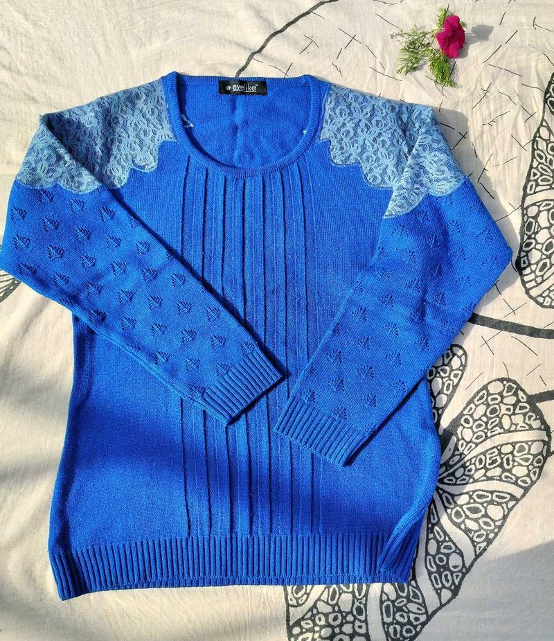 Stylish Blue Knit Sweater
