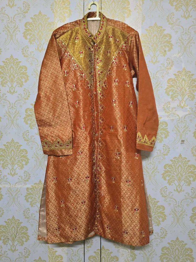 Men's Embroidered Kurta