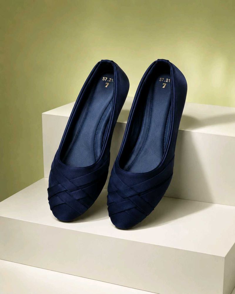 Elegant Navy Blue Ballet Flats