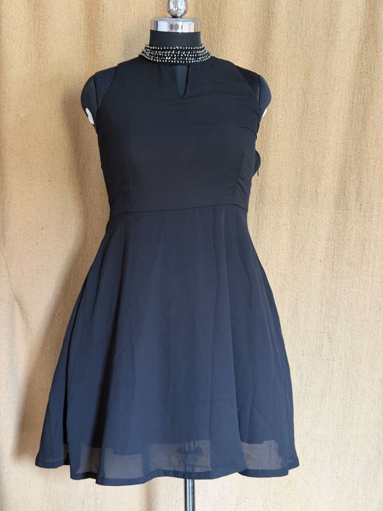 Chic Embellished Neckline Black Dress