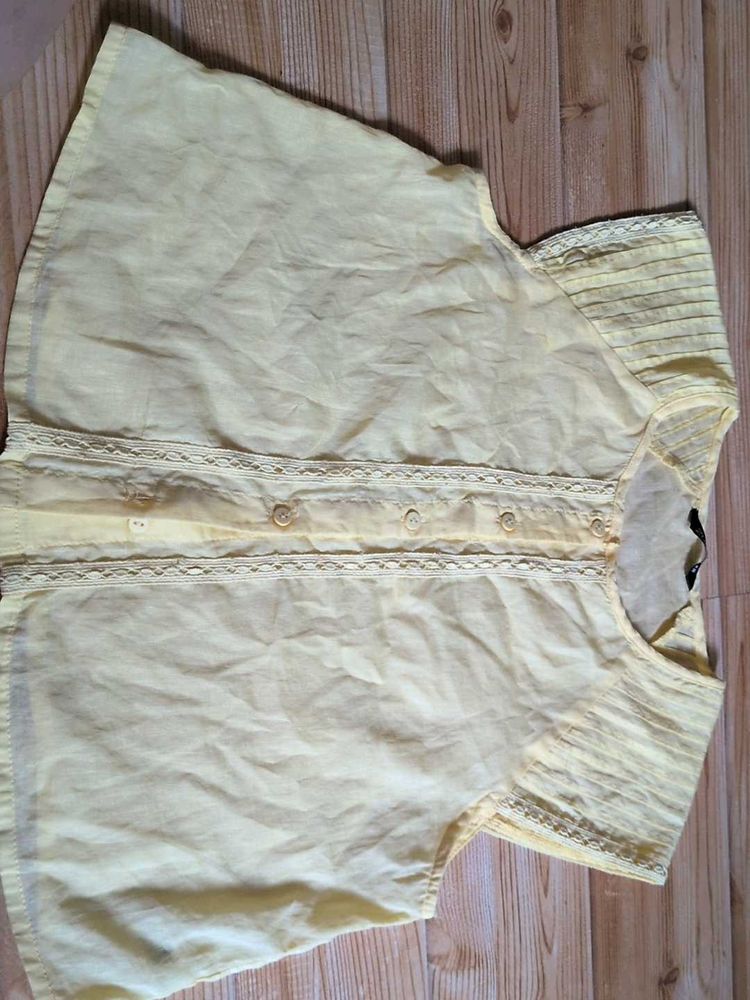 Light Yellow Lace Trimmed top