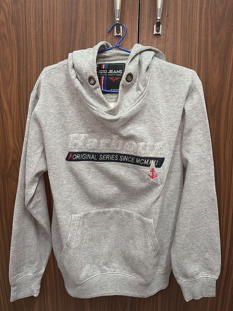 Harbour Hoodie - Casual Comfort