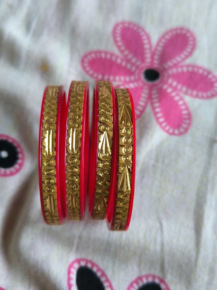 Set of 4 Red &amp; Gold Bangles