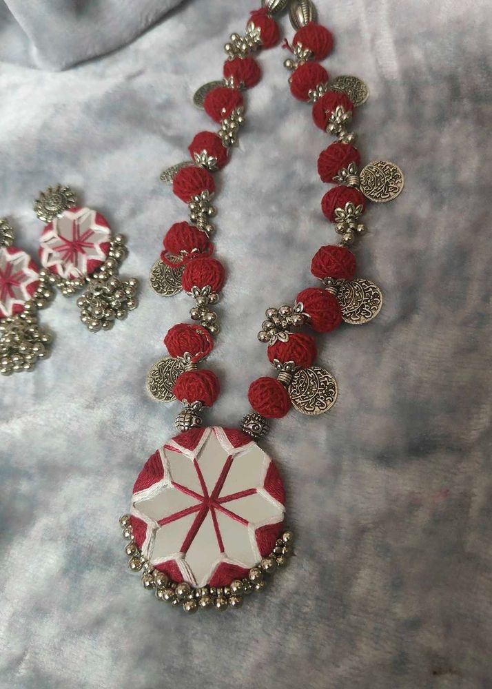 Boho Red Thread &amp; Mirror Work Necklace Set